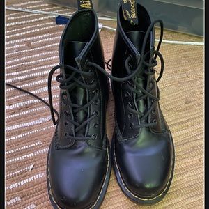 Black 1460 Boot